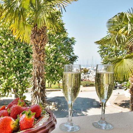 Boutique Apartman Villa Mediteran ポレッチ エクステリア 写真