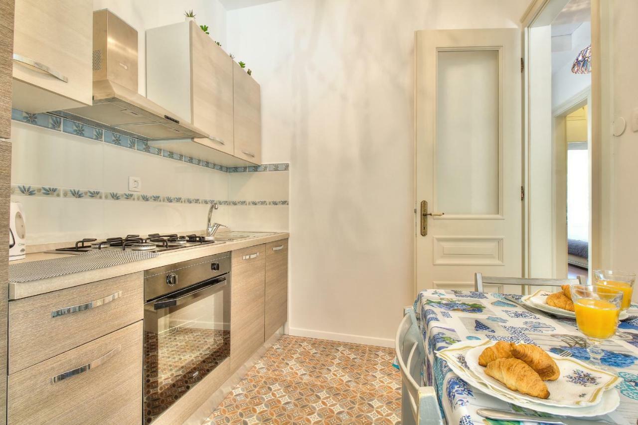 Boutique Apartman Villa Mediteran ポレッチ エクステリア 写真