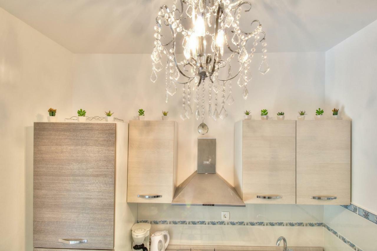 Boutique Apartman Villa Mediteran ポレッチ エクステリア 写真