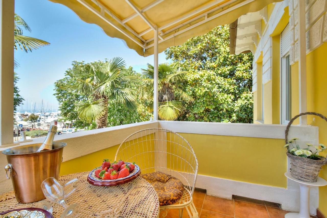 Boutique Apartman Villa Mediteran ポレッチ エクステリア 写真